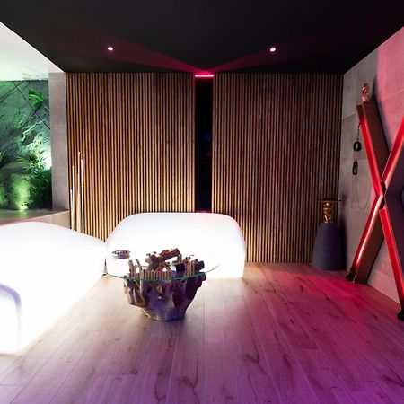 Les Secrets Rooms - Bonneval - Love Room - Spa Et Hammam Privatif 外观 照片