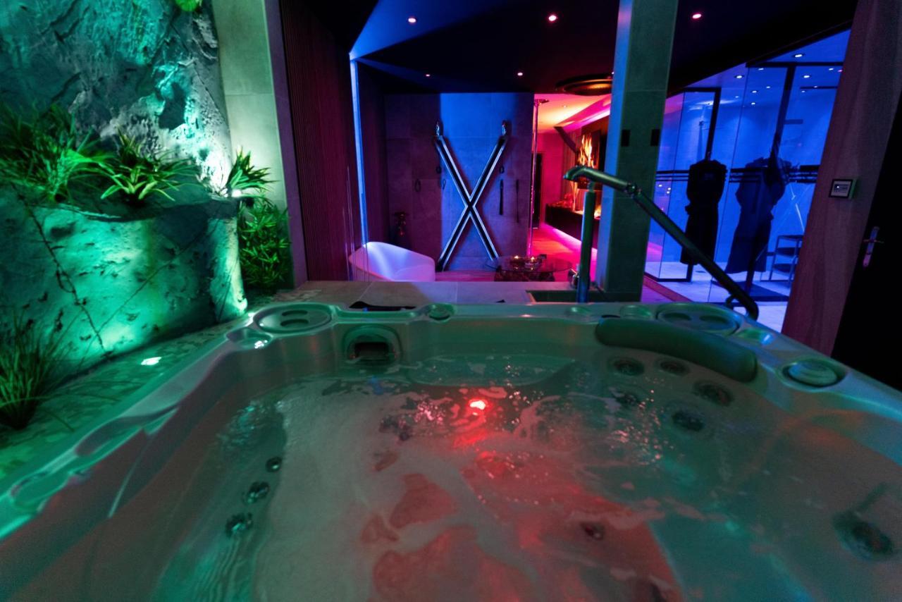 Les Secrets Rooms - Bonneval - Love Room - Spa Et Hammam Privatif 外观 照片